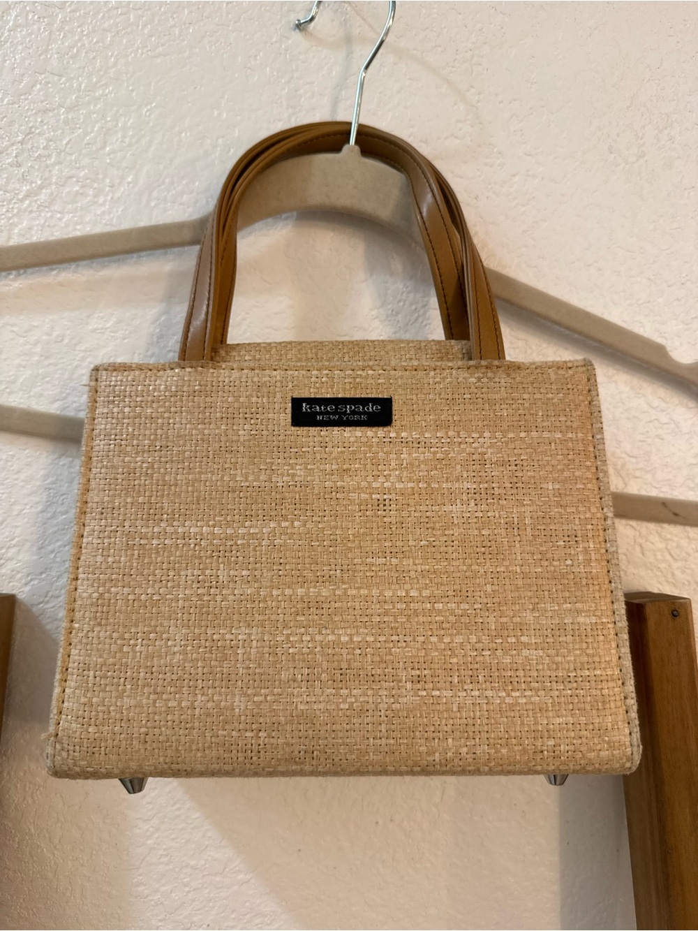 Kate Spade Natural Raffia Tote with Tan Leather Handles Colorful Interior - Picture 1 of 10